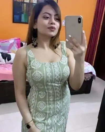 Call Girl in Dumburnagar